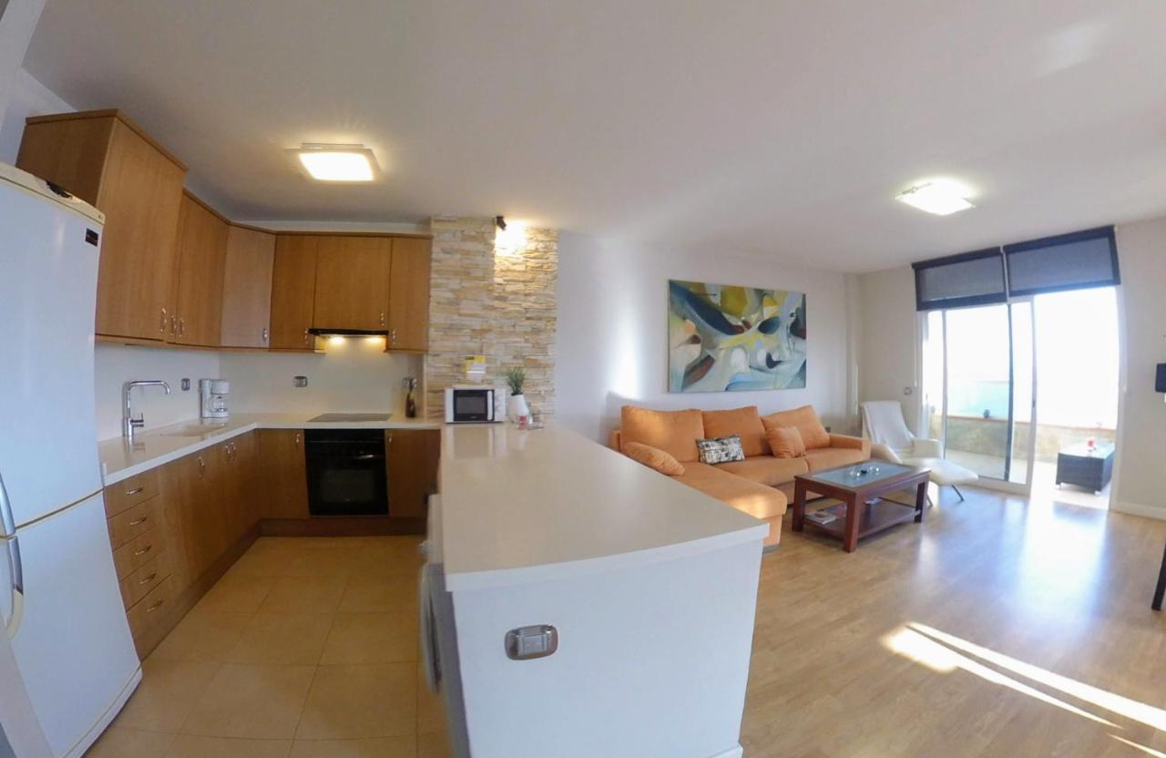 Facing The Ocean - Full Appt With 2 Double Bedroom Tabaiba Екстериор снимка