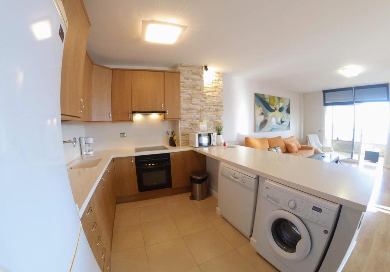 Facing The Ocean - Full Appt With 2 Double Bedroom Tabaiba Екстериор снимка